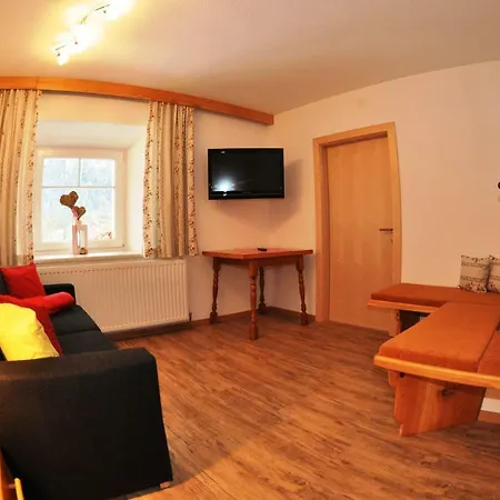 Bauernhof Gfraser Farmház Serfaus