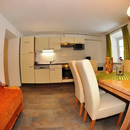 Bauernhof Gfraser Farm stay